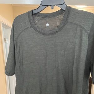 LULULEMON METAL VENT TECH TEE XL